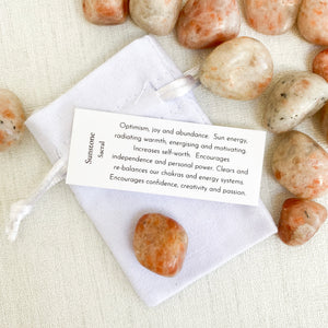 Sunstone tumblestone (with description card)