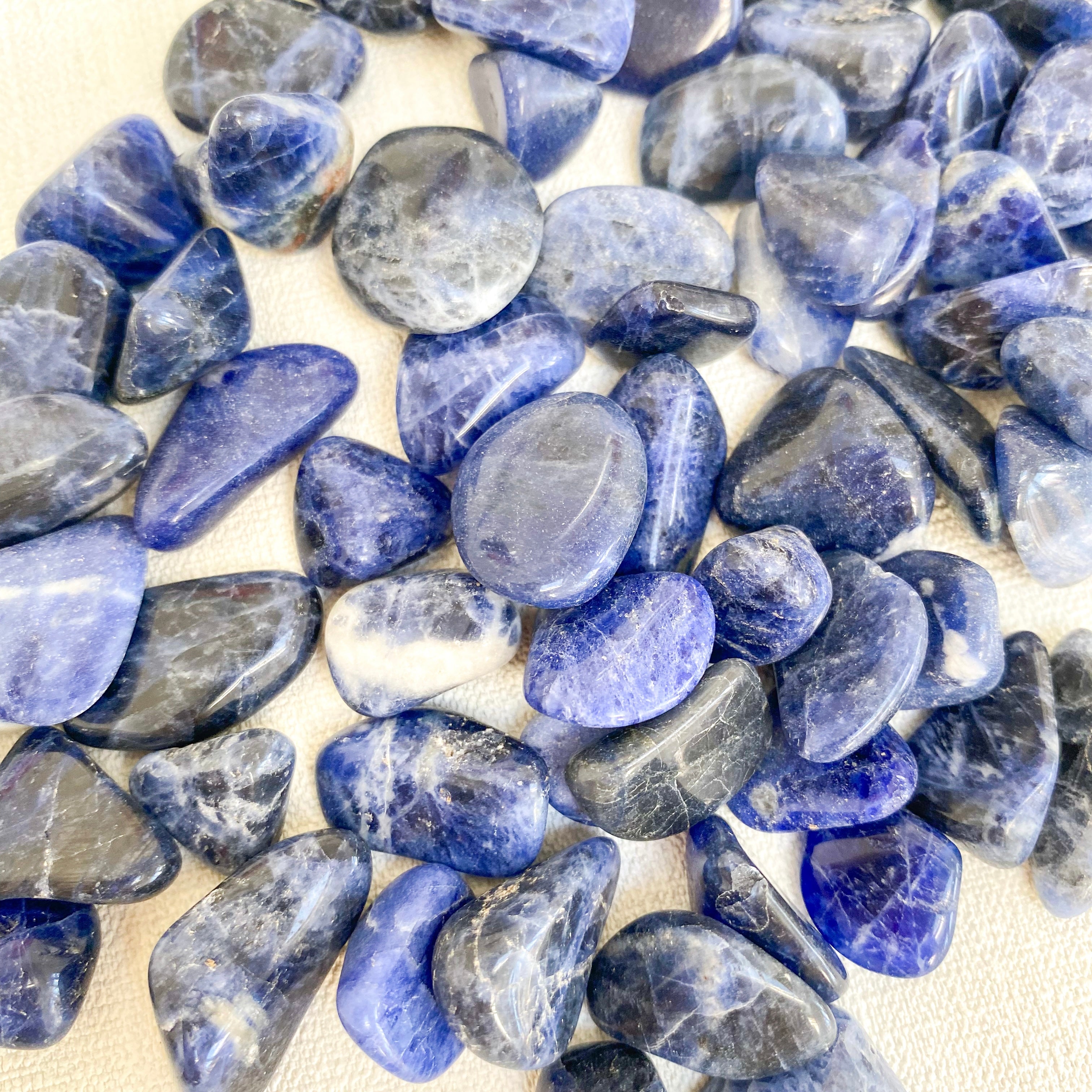 Small Sodalite tumblestone (with description card)