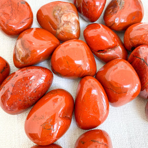 Red Jasper tumblestone (description card included)